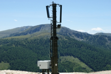 Mástil telefónico
